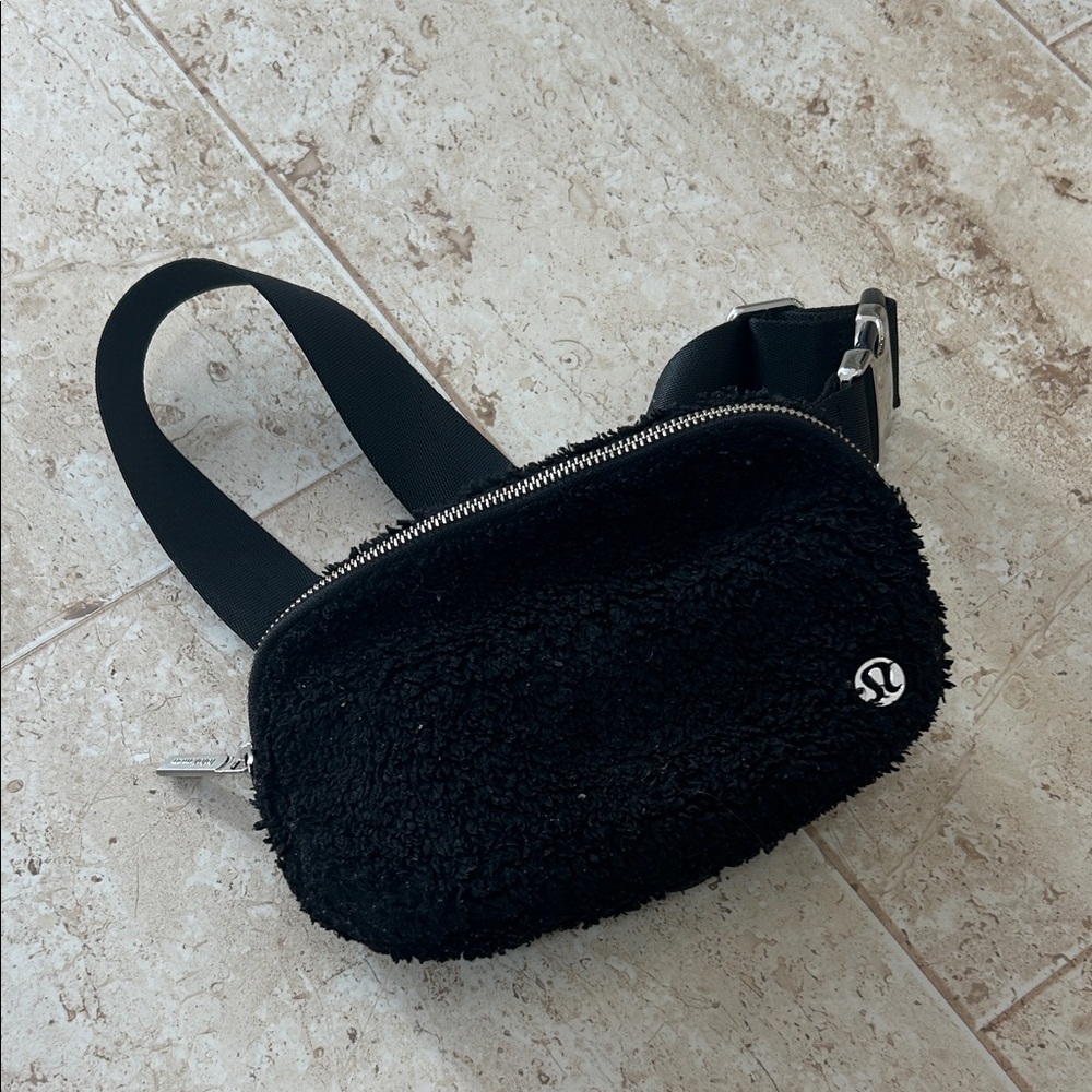 lululemon athletica Black Textured Crossbody Bag